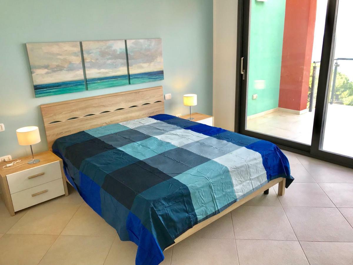 Red Luxury In Borgo Guardiola Near Cefalu Mandra Capreria Exterior foto