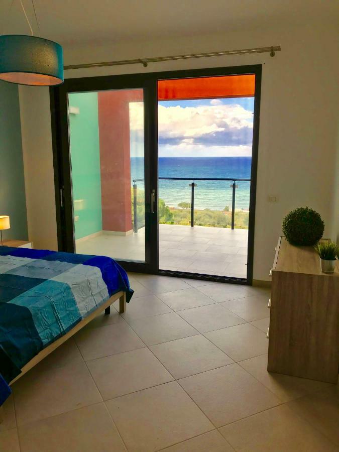 Red Luxury In Borgo Guardiola Near Cefalu Mandra Capreria Exterior foto